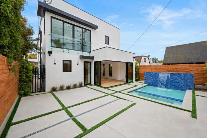 Custom Home • Fixify • Beverly Hills, CA