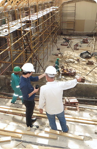 Client meeting contractor